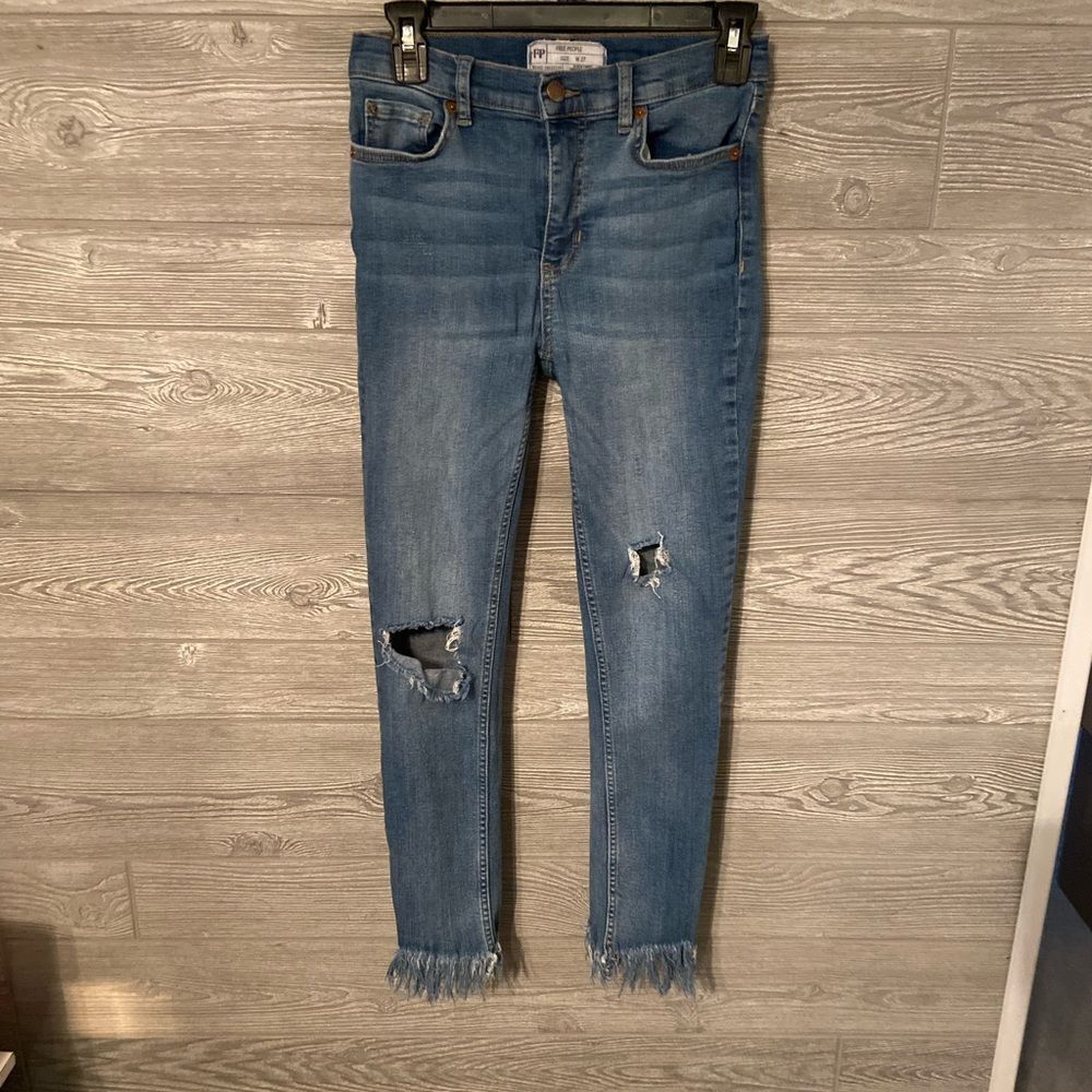 Free People Distressed Skinny Jeans Blue Frayed Fringe Hem Size 27‎ High Rise